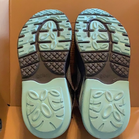 Mighty Walk Gdefy by Gravity Defeyer Women’s Shoes - Picture 7 of 10